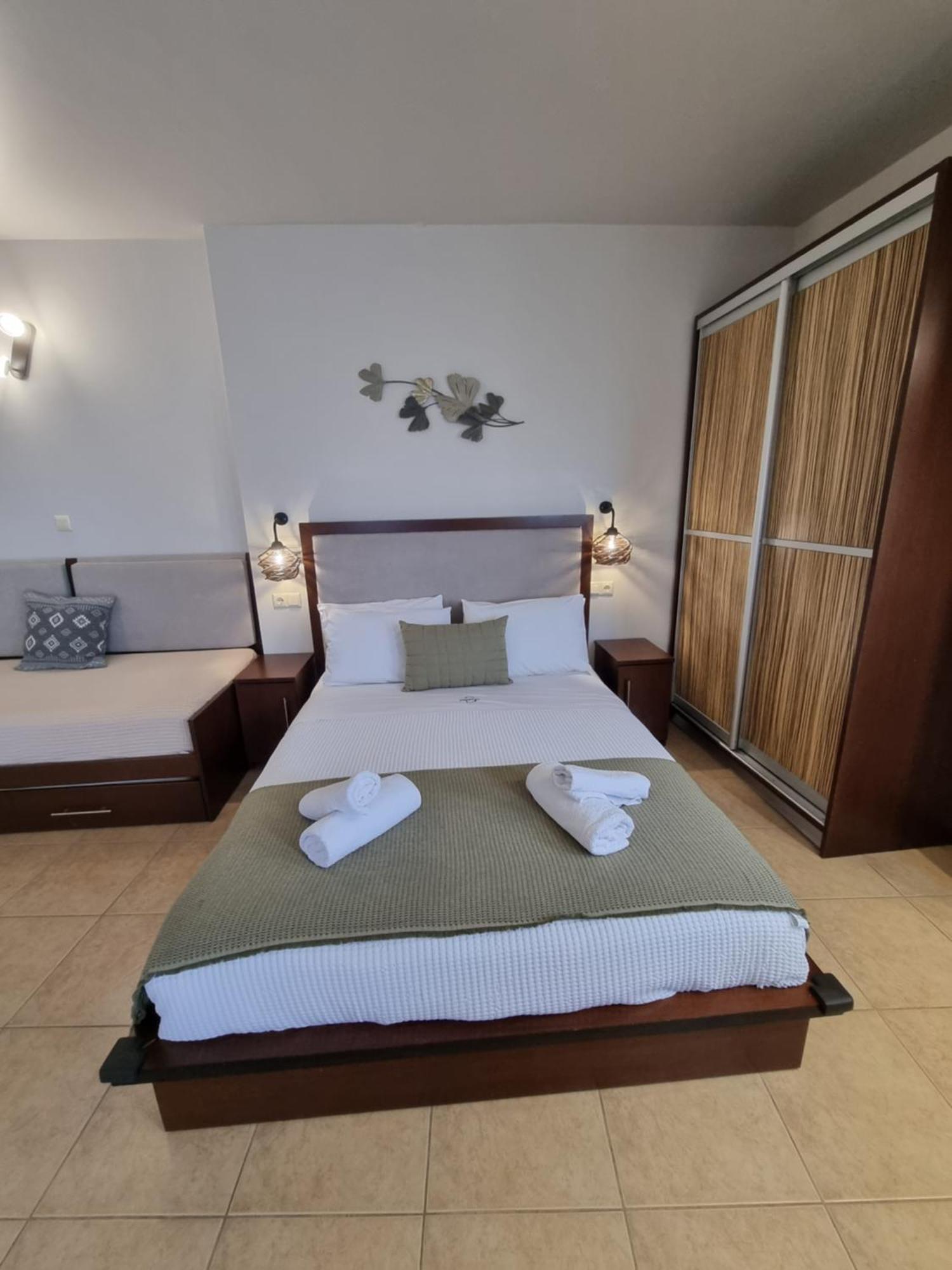Greenhill Holiday Suites Sarti Extérieur photo